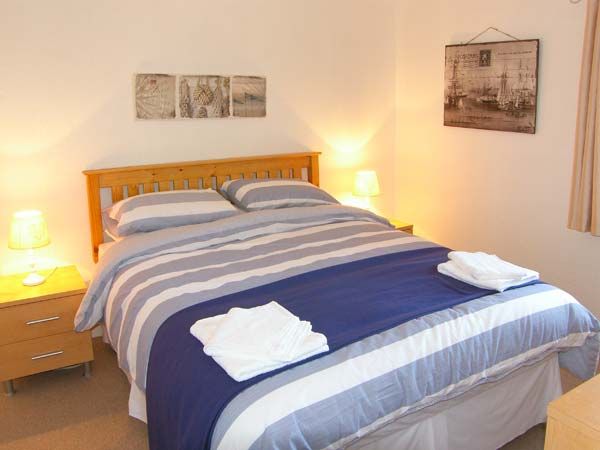 bedroom beach house llanelli